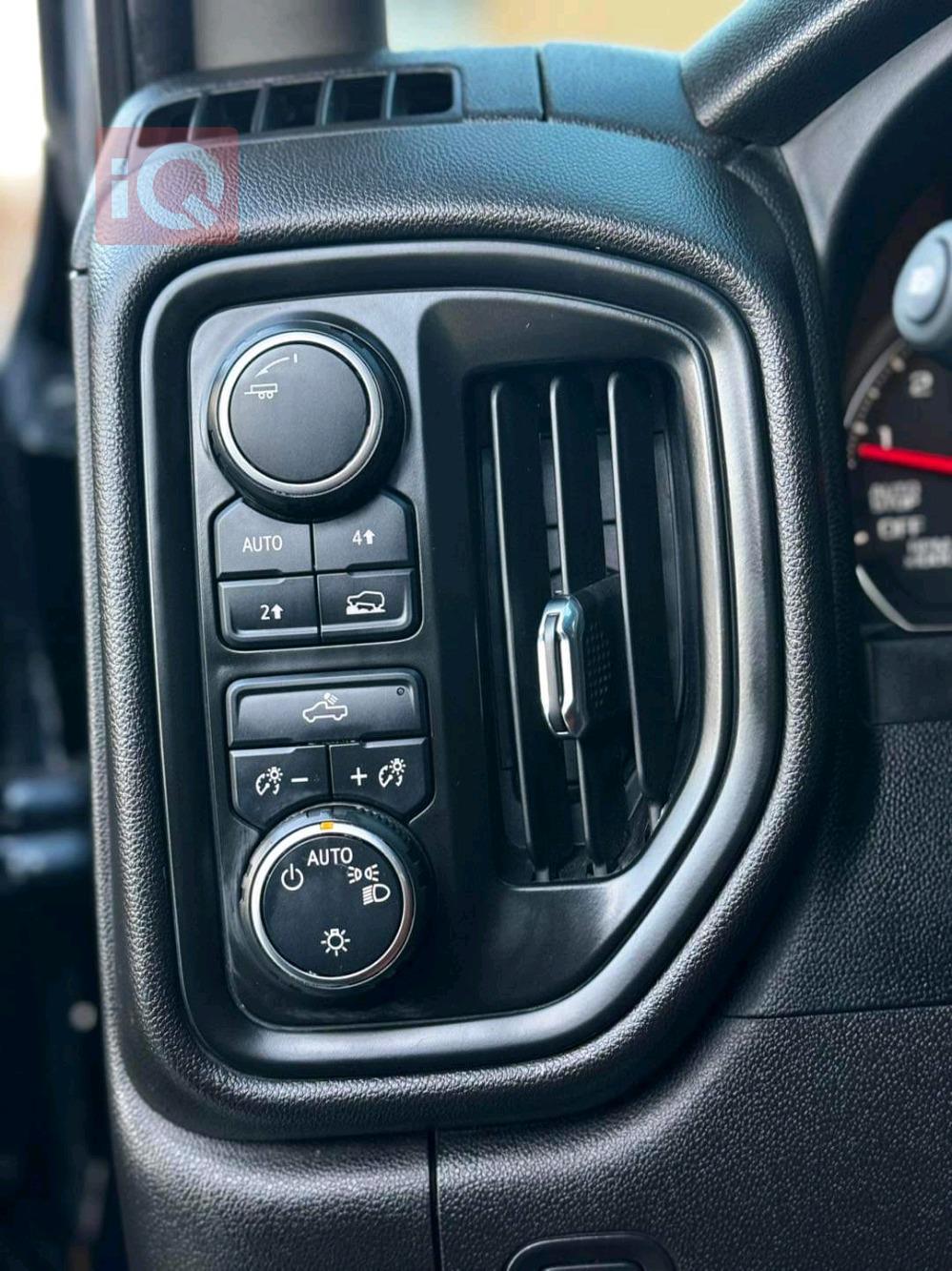 Chevrolet Silverado